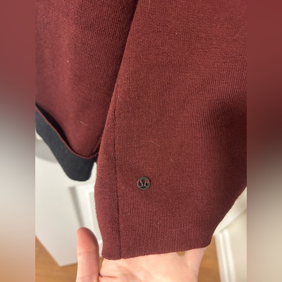 SOLD Lululemon reverse me wrap - Picture 3 of 4